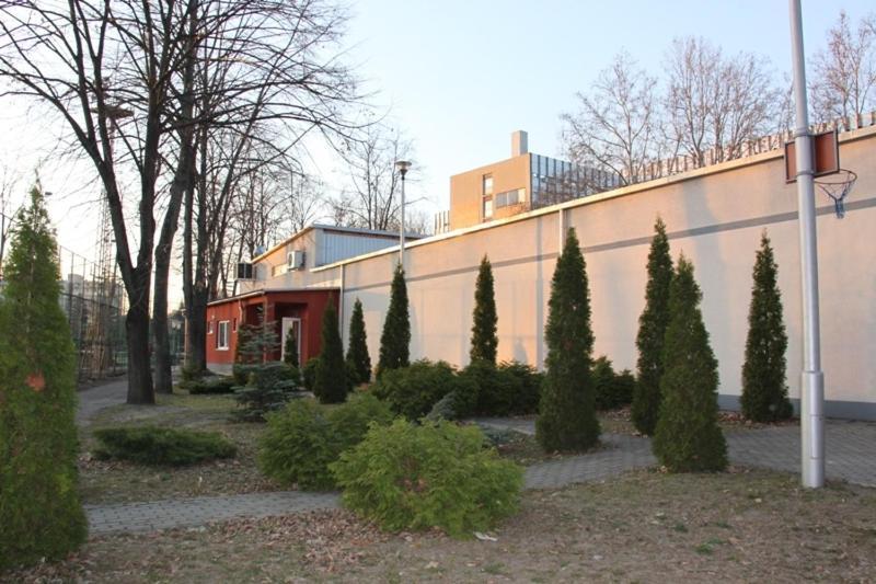 Teke Bowling Centrum Es Sport Panzio Szeged Ngoại thất bức ảnh